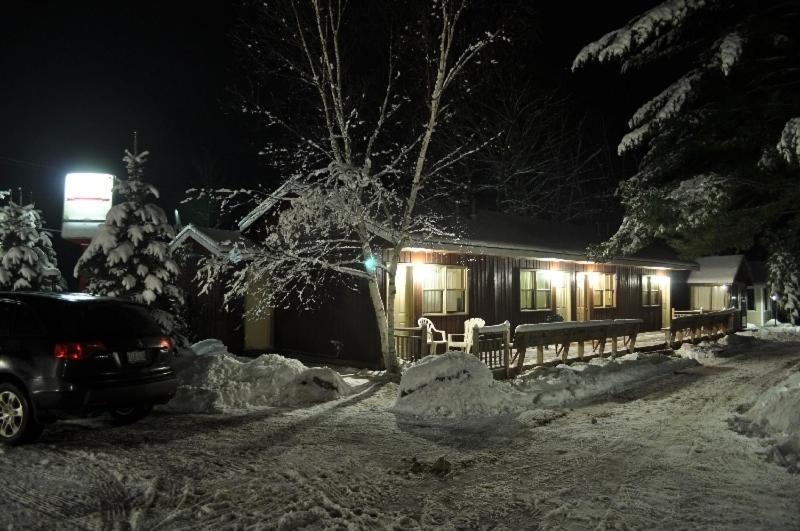 Red Umbrella Inn Minden Hills Εξωτερικό φωτογραφία