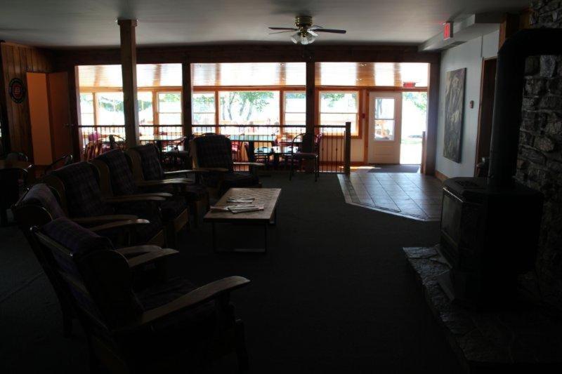 Red Umbrella Inn Minden Hills Εξωτερικό φωτογραφία